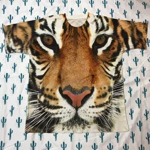Tiger all over print t shirt